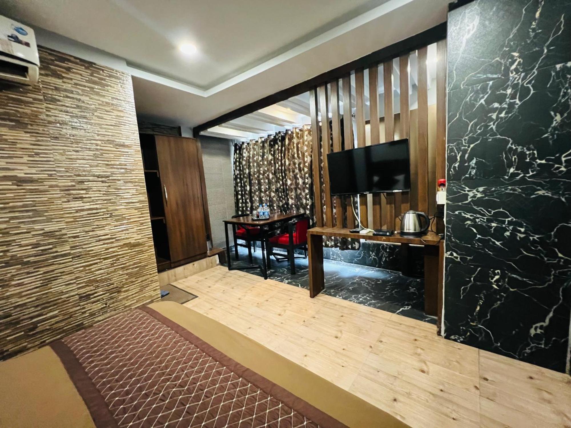 Hotel Sabera Siliguri Εξωτερικό φωτογραφία