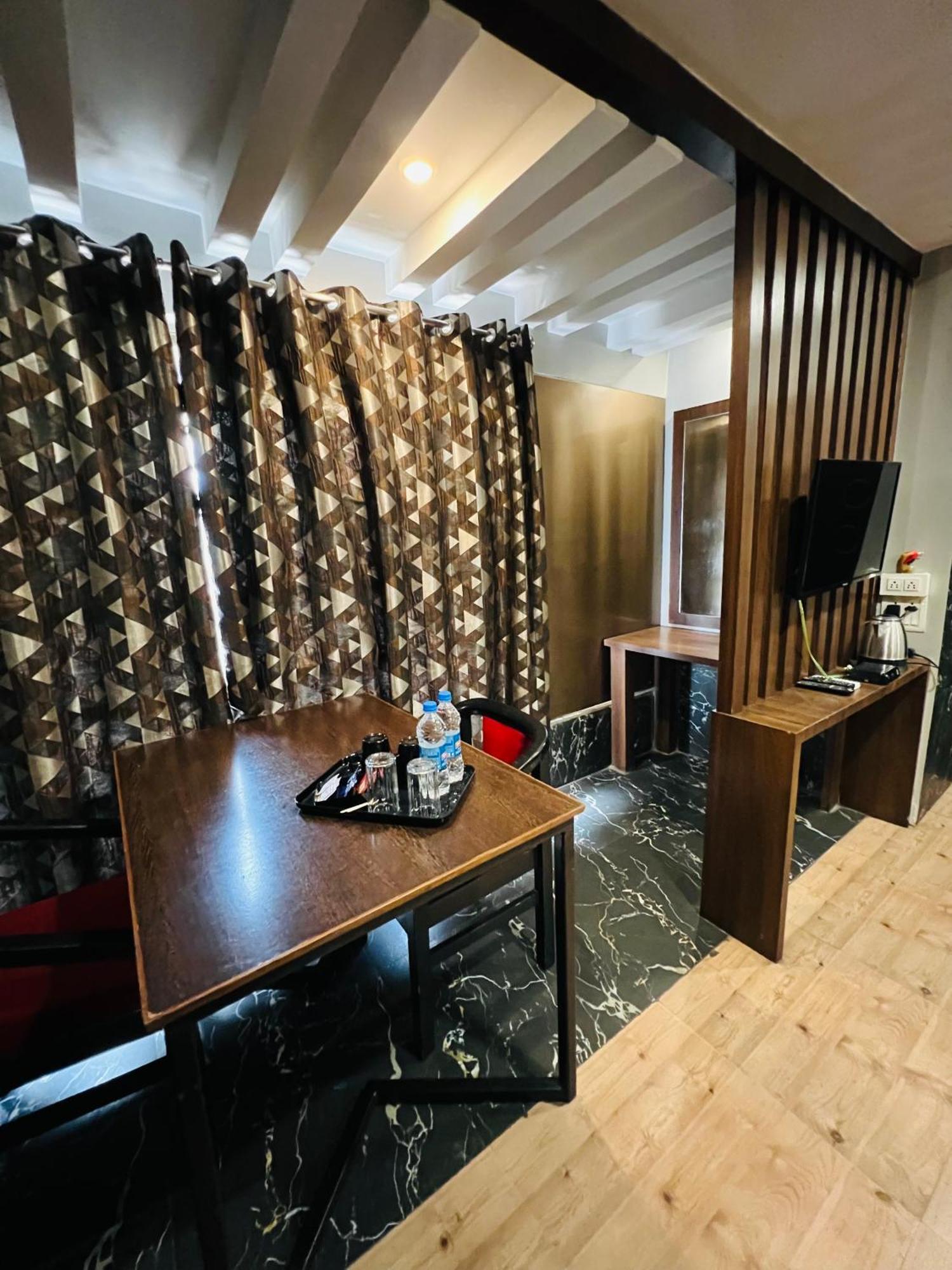 Hotel Sabera Siliguri Εξωτερικό φωτογραφία