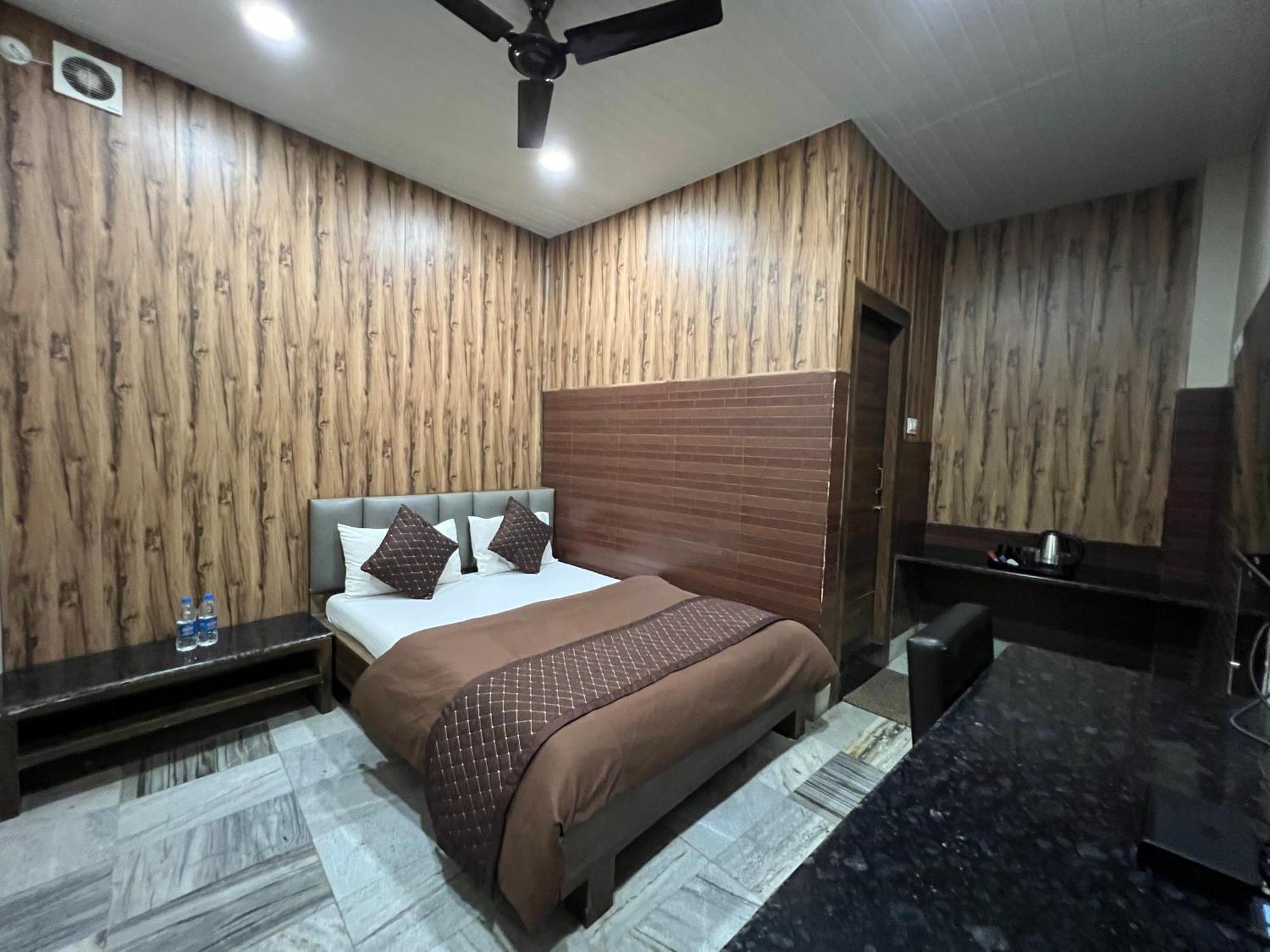 Hotel Sabera Siliguri Εξωτερικό φωτογραφία