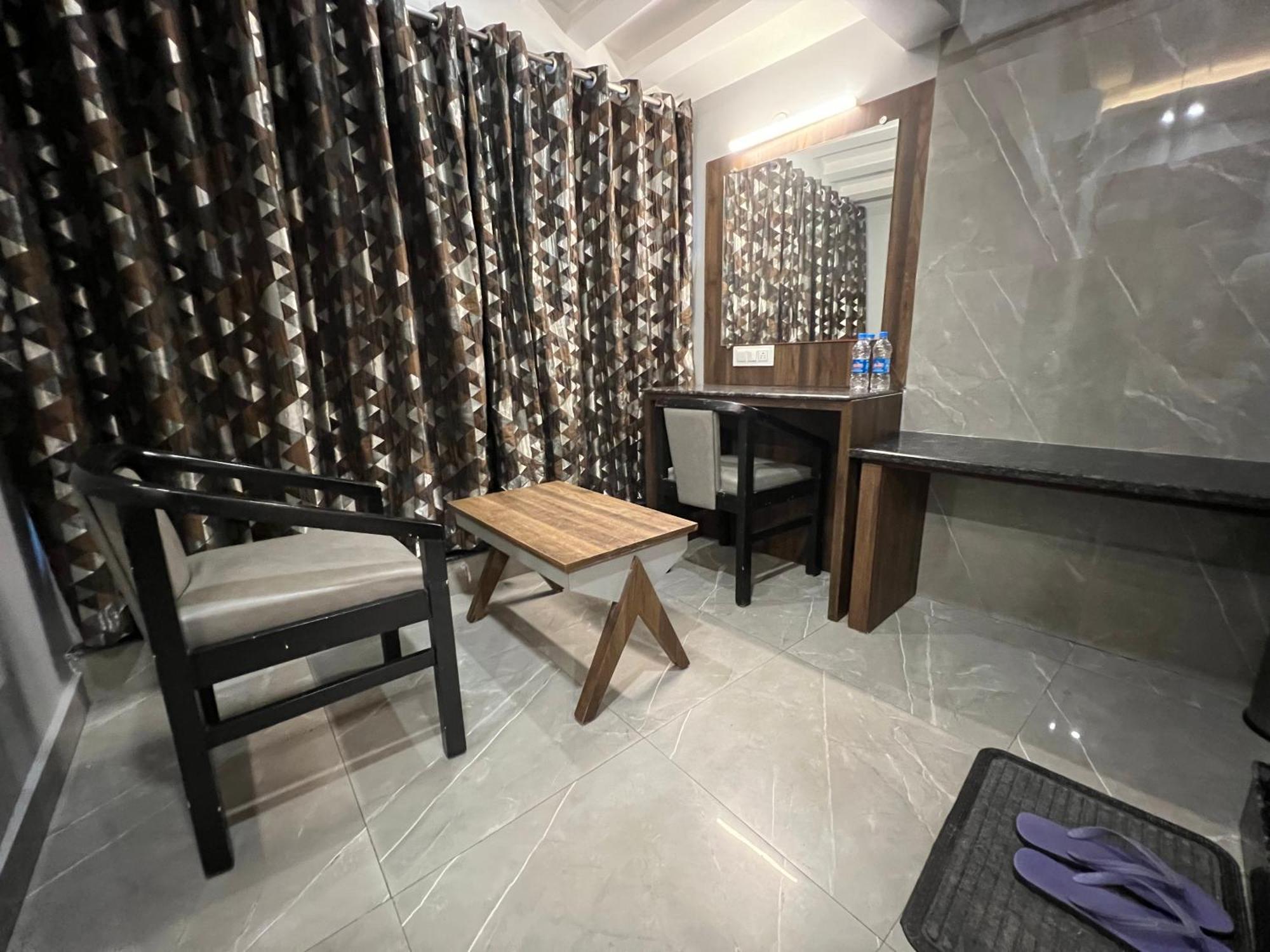 Hotel Sabera Siliguri Εξωτερικό φωτογραφία